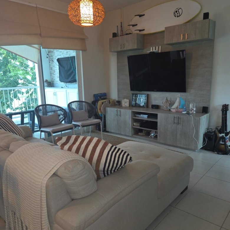 Playa Santa Clara, Bijao Frente a Campo de Golf y vista al Lago: Apartamento Amoblado de 3 habitaciones