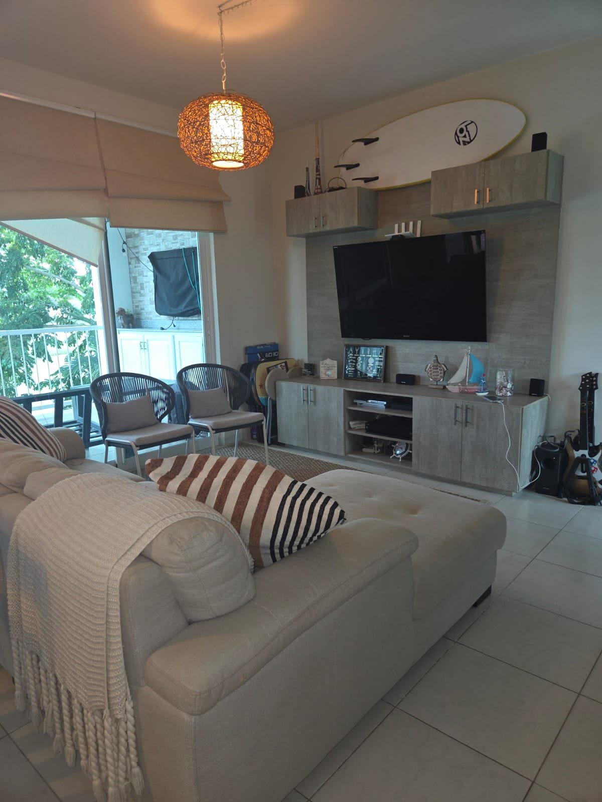 Playa Santa Clara, Bijao Frente a Campo de Golf y vista al Lago: Apartamento Amoblado de 3 habitaciones