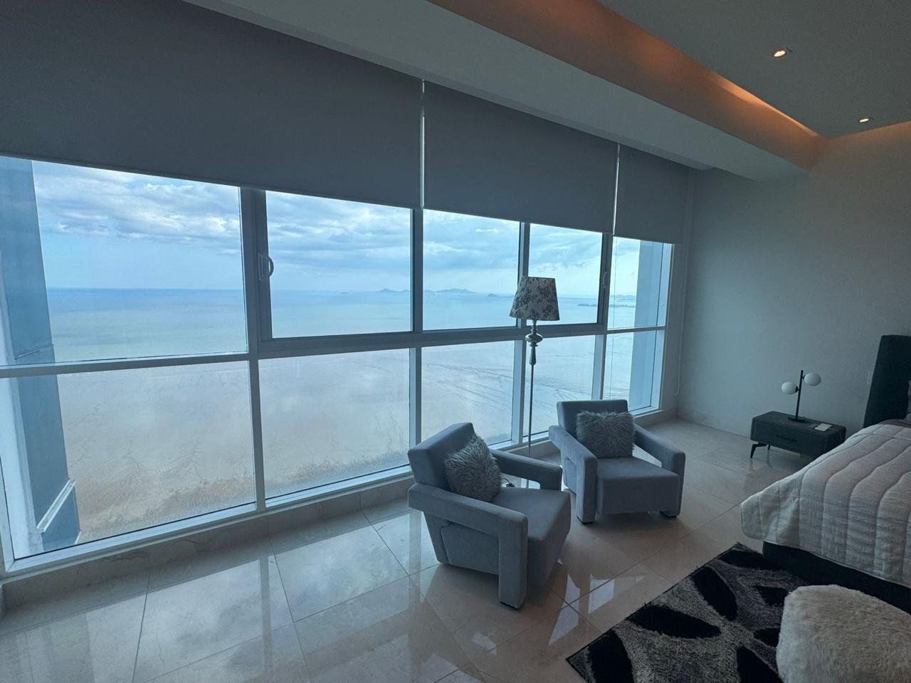 Frente al Mar en Costa del Este: Vitri, lujoso Pent-House de piso completo
