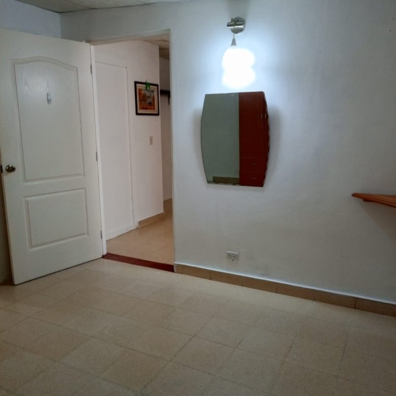 Cerro Viento: Apartamento de Planta Baja, con Patio