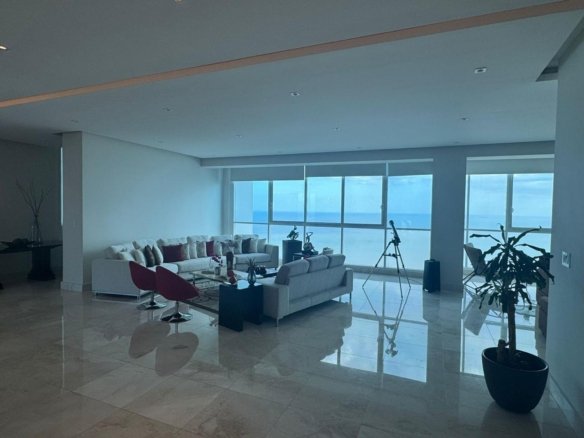 Frente al Mar en Costa del Este: Vitri, lujoso Pent-House de piso completo