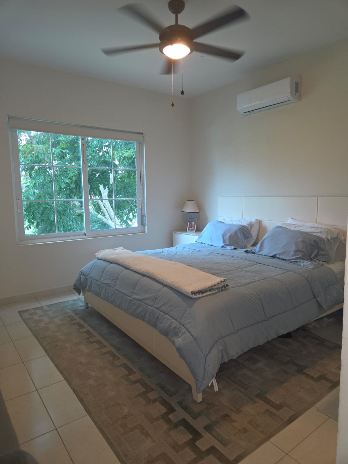 Playa Santa Clara, Bijao Frente a Campo de Golf y vista al Lago: Apartamento Amoblado de 3 habitaciones